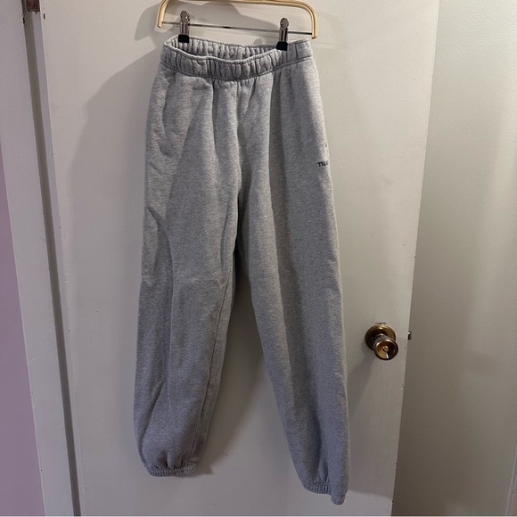 2 x Aritzia TNA Mega Cozy Fleece Swestpant Womens Heather Gray Size XXS and MED - Picture 4 of 11